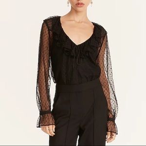 Ruffleneck top in clip dot